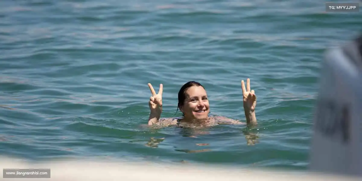 <strong>UED</strong>✨星光不负赶路人，运动不负有心人！你的坚持，终将闪耀全场～